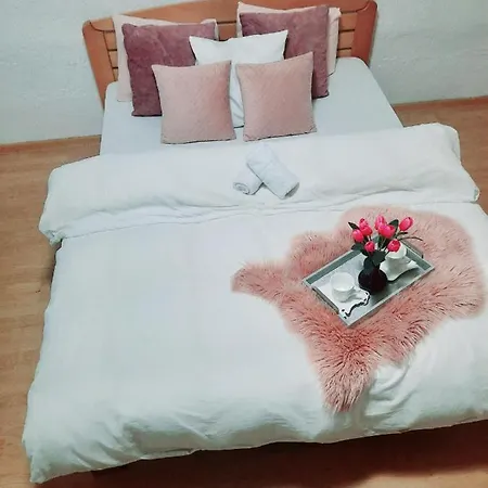 Apartman Kuca Na Dan *